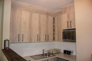 A homely and secure 2 bedroom with uncapped Wifi - Joanesburgo - 8