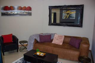 A homely and secure 2 bedroom with uncapped Wifi - Joanesburgo - 7