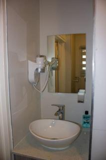 A homely and secure 2 bedroom with uncapped Wifi - Joanesburgo - 4