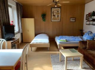 Schönes großes Zimmer 1 Et Parkplatz nach Verfügbarkeit - Essen - 2