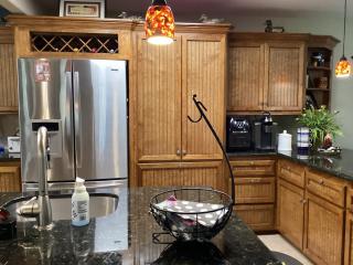 The Manor- 4 BR Home with Pool Table, Swimming Pond and Sand Volleyball - Montgomery - 1