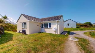 G14 Lark's Nest, Riviere Towans - 1