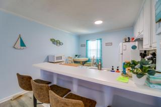 Oceanfront Condo in North Topsail Beach! - North Topsail Beach - 6