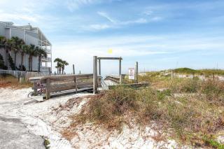 Beachside Villas 933 - 5