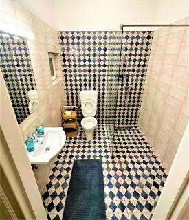 TRAVELERS AWARD WINNING PLACE IN THE HEART OF BUDAPEST Apartment Kamilla - Budapest - 5