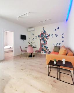 Blue and Rose Cozy - Quiet in the Best Location - Self Check-in - 5th Floor with Elevator - Sarajevo - 0
