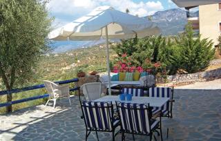 2 Bedroom Lovely Home In Kalamata - Kalamata - 1