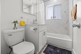Comfy & Updated Apartment centrally located minutes away from everything! - Miami - 5