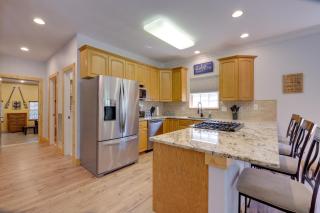Waterfront Smith Mountain Lake Home with Boat Dock! - Moneta - 5