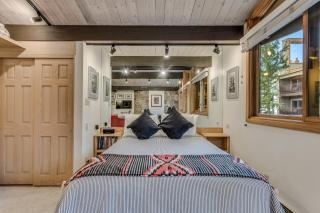 Laurelwood Condominiums 411 - 1