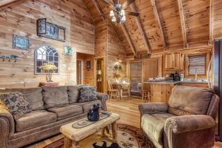 Two-Bedroom House - Pigeon Forge - 6