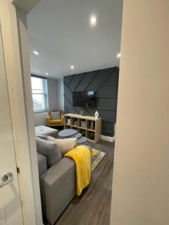 Clock Tower Suite - Central - Near Sea and Shops - Brighton & Hove - 6