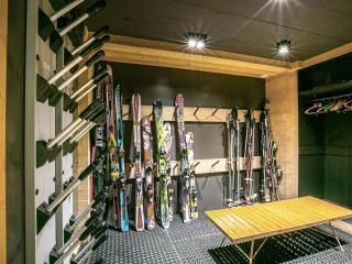 Chalet 4**** La Clusaz: sur les pistes, 10 pers, terrasse, garage, Wifi, linge inclus - FR-1-437-80 - 1