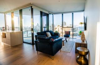 2 Bedroom Luxurious Family Apartment next to Pacific Fair - Broadbeach Gold Coast GC22 - 9