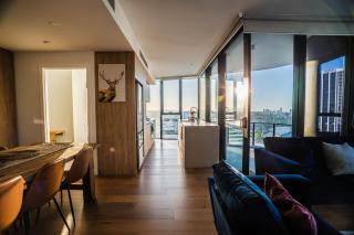 2 Bedroom Luxurious Family Apartment next to Pacific Fair - Broadbeach Gold Coast GC22 - 8