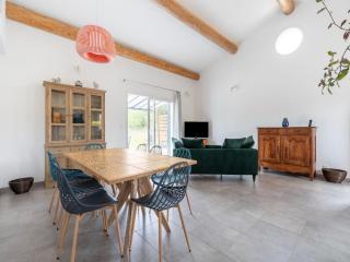 House in Cèze Valley near Waterfalls - Saint-André-de-Roquepertuis - 4
