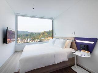 Tru by Hilton Lao Cai City Riverside - Lao Cai - 2