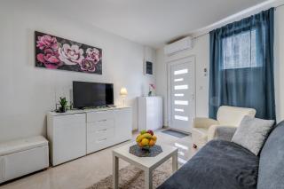 Apartment ANĐELA 2BDRS & Free WiFi - 4