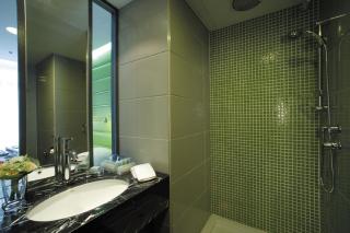 Cosmo Hotel Hong Kong - 8