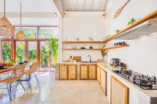 NEW Fresh 3BD Prime Location Villa - Seminyak - 2