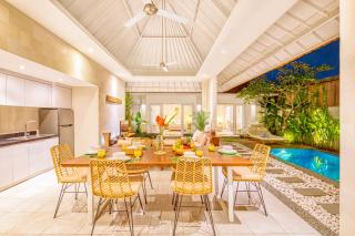 NEW 3BD Tropical Villa in Central Umalas - 2