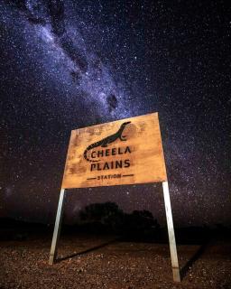 Cheela Plains Station Stay - Tom Price - 0