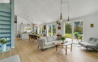 Stunning Home In Fårvang With Wifi - 7