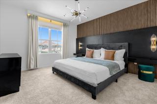 7 Bedrooms- 5 Bathrooms- Solterra 7684 Ol - Davenport - 1