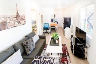 Hollywood/Koreatown 2 Bedroom with Parking - Los Angeles - 0