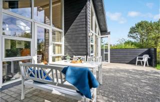 Beautiful Home In Grenaa With Kitchen - Grenå - 4