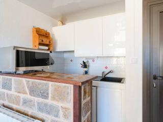 Appartement lumineux à Gruissan, 2 chambres, proche plage, parking sécurisé, mini-box WIFI, non-fumeur - FR-1-409A-15 - Gruissan - 7