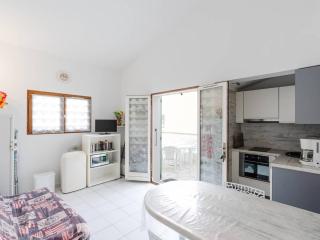 Chaleureuse Villa à Gruissan - 6 pers, Près de la Plage, Garage, Cuisine Équipée, Confort Moderne - FR-1-409A-17 - Gruissan - 8