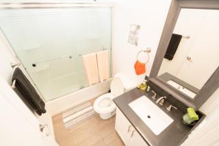 Modern One Bedroom in Koreatown Close to Downtown LA with Private Parking - Los Angeles - 5