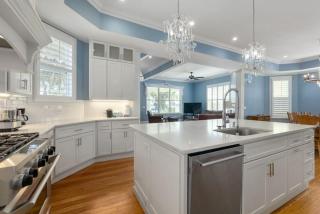 Pet friendly water front home in Palatka South Historic District with private dock that sleeps 8 - Palatka - 1