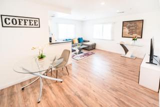 Modern Furnished 1-Bedroom with Free Parking in Koreatown close to DT LA - 6