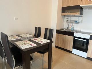 Green Life Beach Resort Paradise Apartment - Sosopol - 3