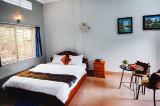 Lea's Guesthouse and Restaurant - Phumĭ Phlov Phnum Pénh - 9