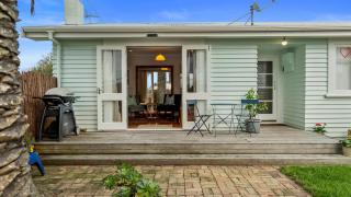 The Remodelling Room - Mount Maunganui Cottage - Matapihi - 8