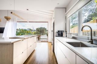 Peninsula Luxury Beach House FREE WI-FI - Rosebud - 4