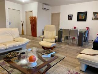 Spacieux appart- 6PERS- VUE MER- 2 min de la plage - 1