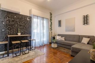 Classic And Modern Apartment in Athens - Athens - 7