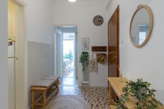 Classic And Modern Apartment in Athens - Athens - 2