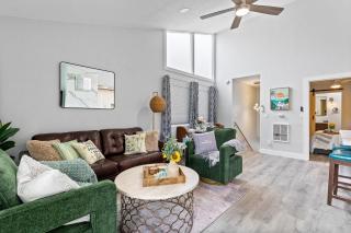 Endless Sunset- Near Beach Surf and Pet Friendly - Huntington Beach - 0