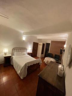 Chambres d' hôtes l'Escalo à Moutiers-Ste-Marie (04360) - 8