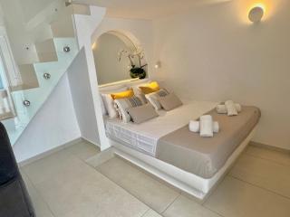 Thanos Place Mykonos Town by DiVal Properties - Mikonos - 2