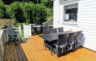 3 Bedroom Awesome Home In Skjold - Skjold - 3