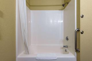 Super 8 by Wyndham Nixa/Springfield Area - Nixa - 3