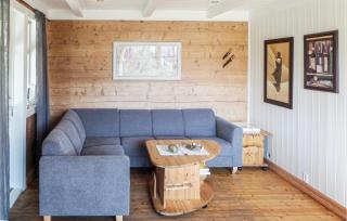 Gorgeous Home In Matre With Wifi - Bauge - 7