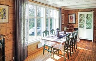 Gorgeous Home In Matre With Wifi - 4