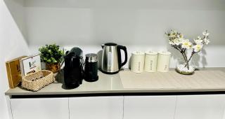 Spacious modern family home - Pakenham - 1